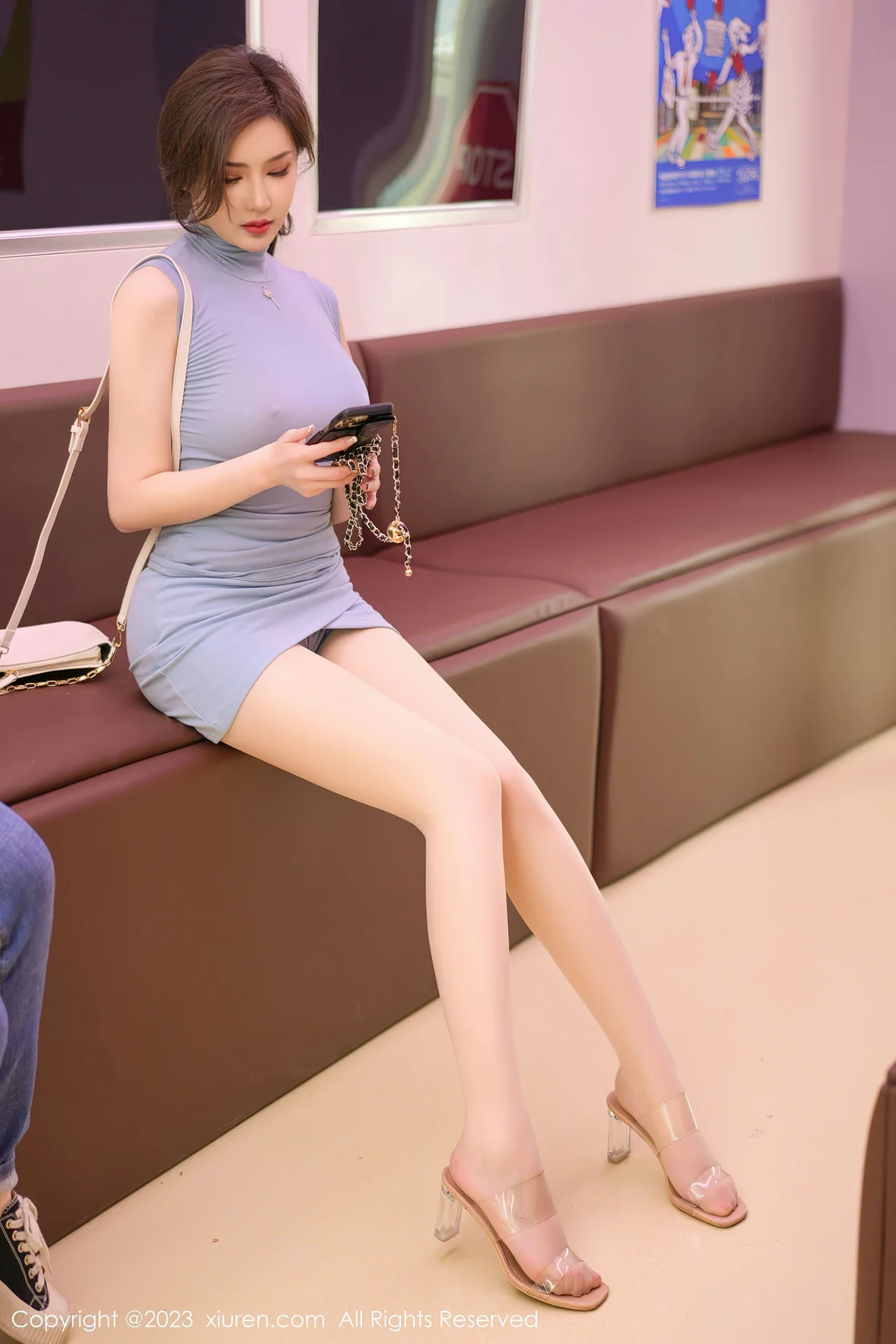 XiuRen 秀人 No.6888 Carol周妍希 地铁场景拍摄性感写真 [72P] 插图5