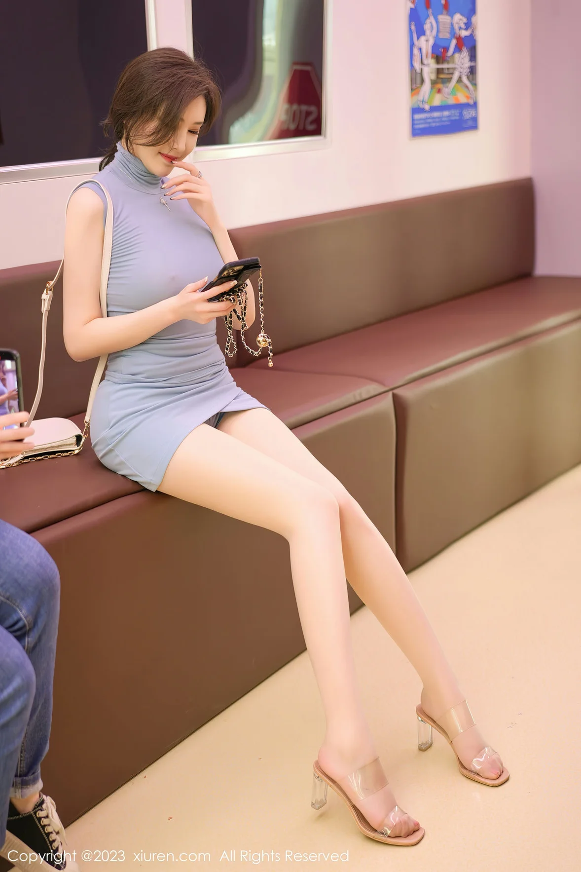XiuRen 秀人 No.6888 Carol周妍希 地铁场景拍摄性感写真 [72P] 插图6