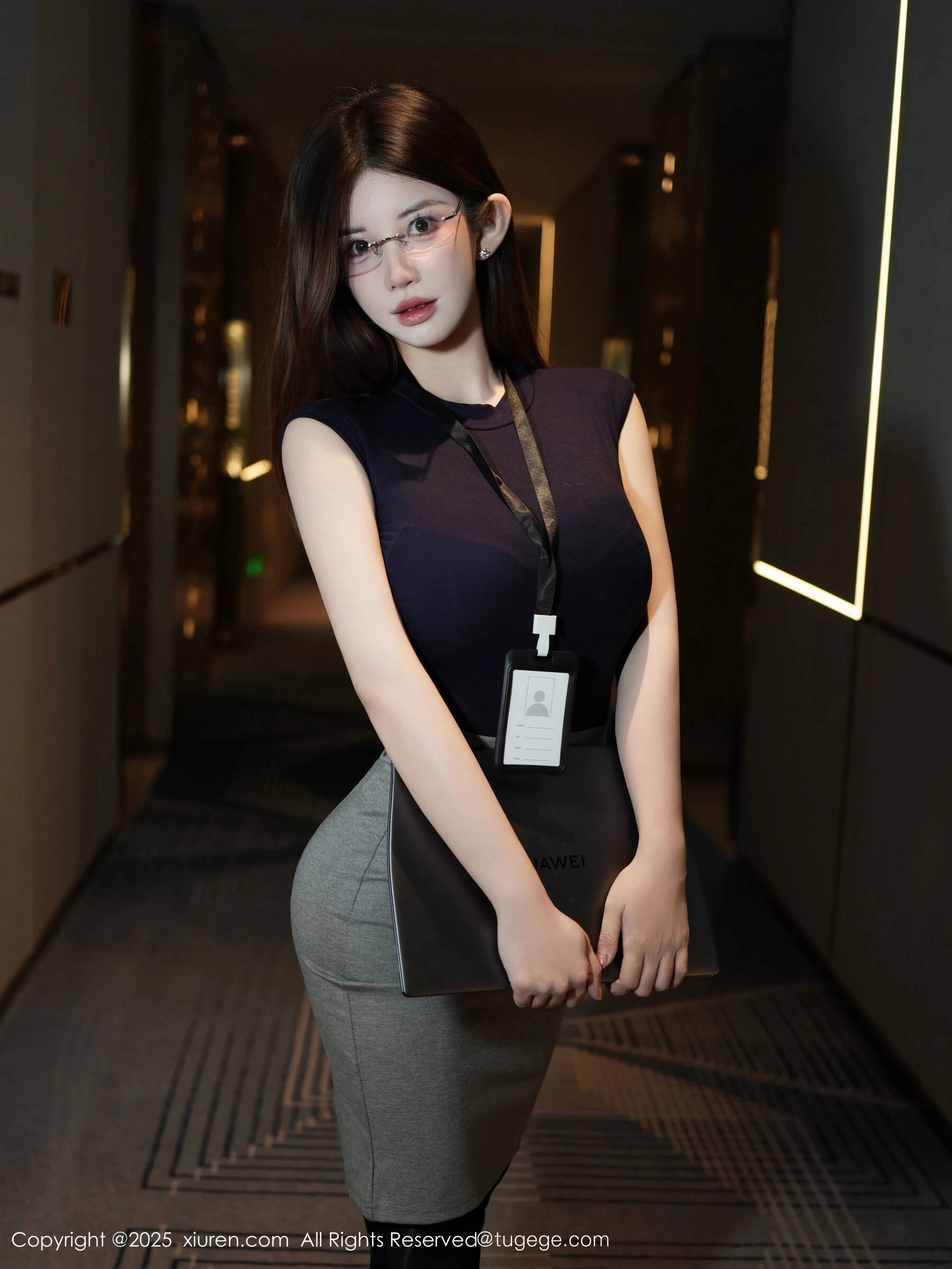 秀人网 苏甜橙子 Vol.11023 [55P]-妍画集