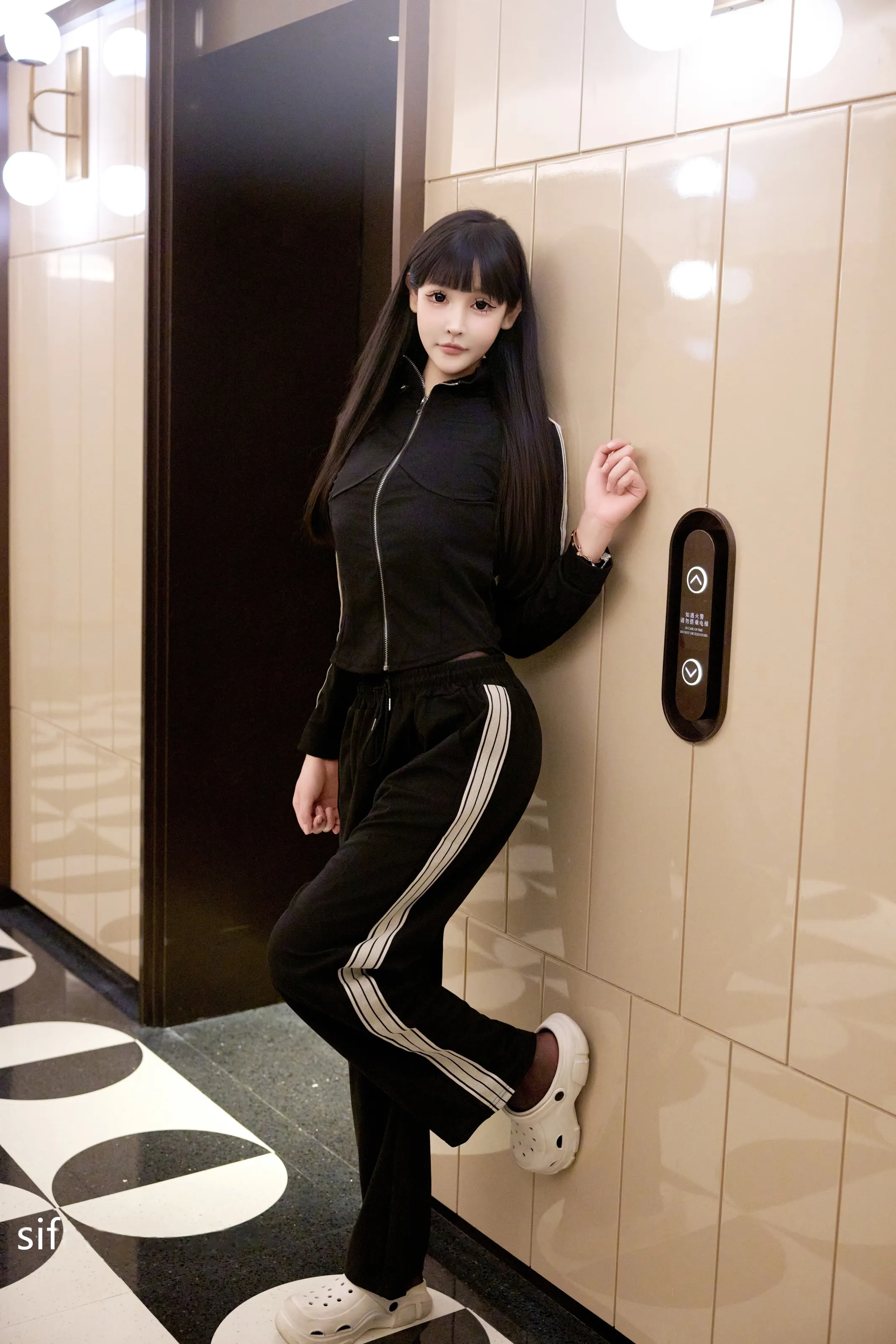 XiuRen 内购版 No.10482 智恩baby 裤里黑丝 [77P] 插图4