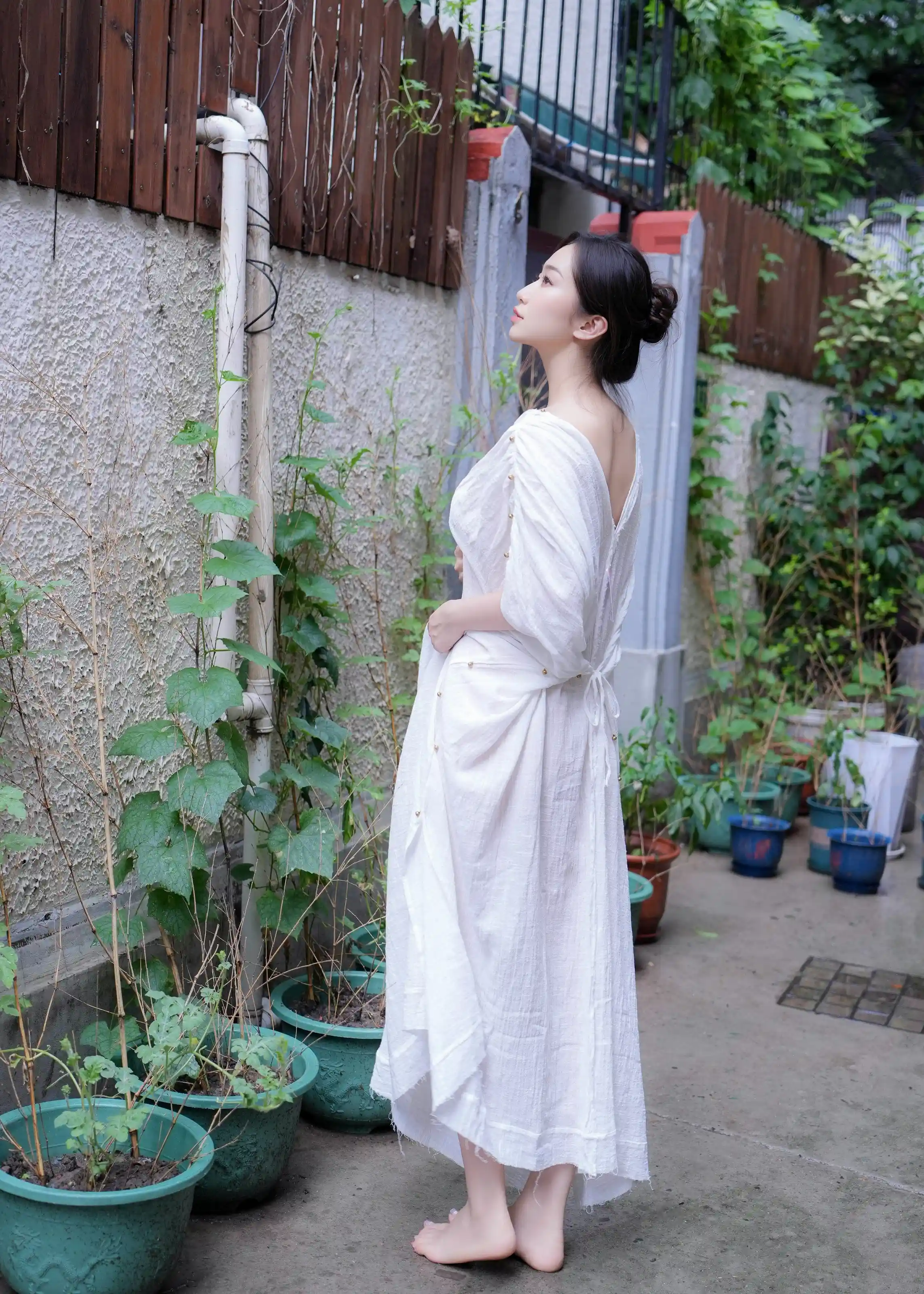 XiuRen 内购版 No.10603 楠芝 身着白色长裙的美女画家 [78P] 插图5