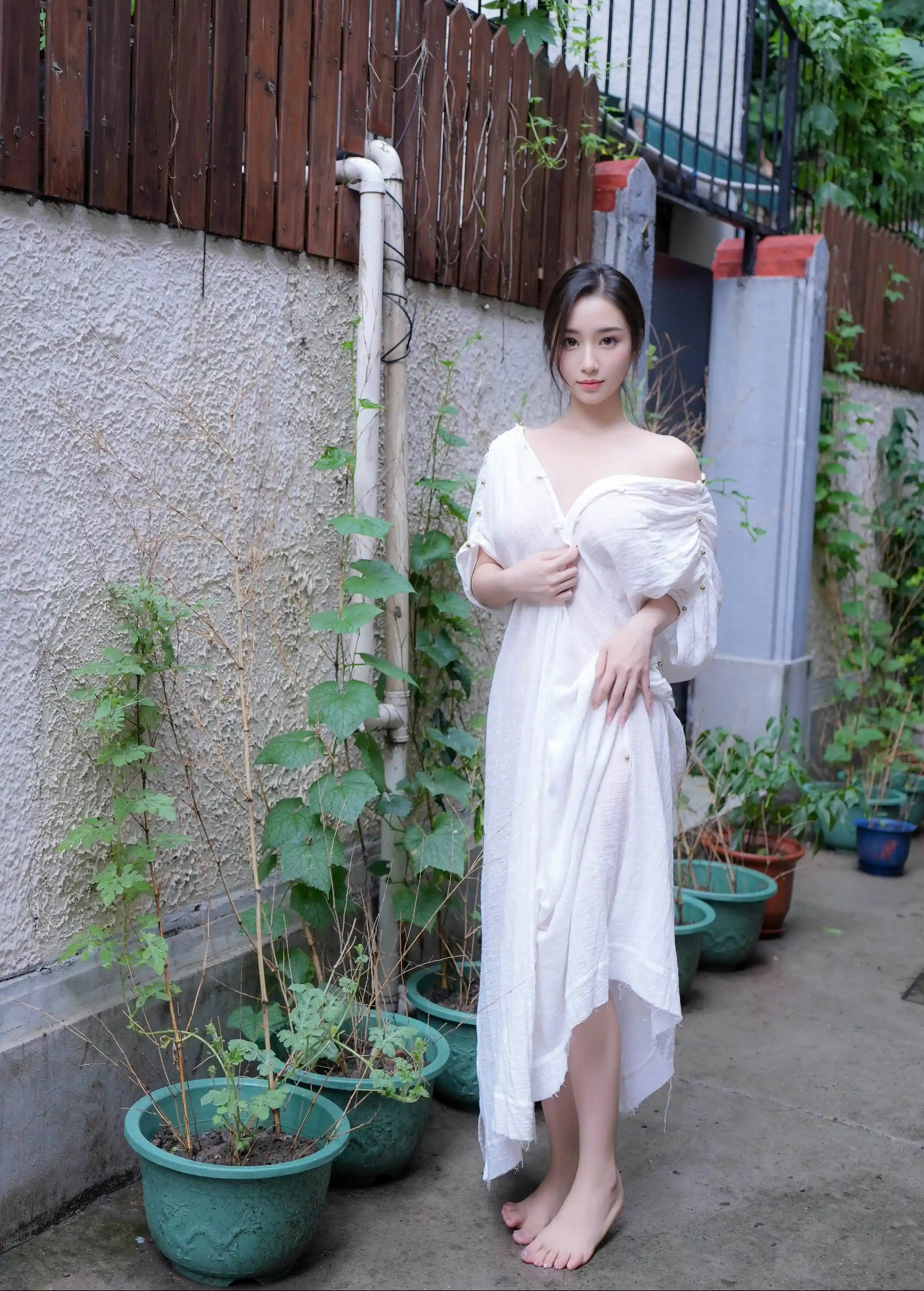 XiuRen 内购版 No.10603 楠芝 身着白色长裙的美女画家 [78P] 插图2