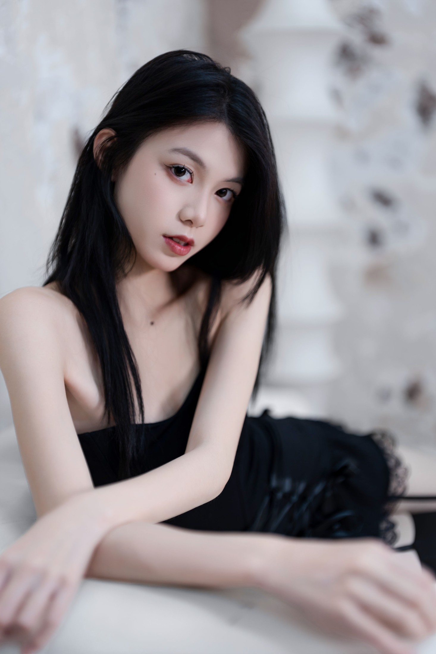ID10181黑裙佳人的优雅时刻 - 妍画集-妍画集