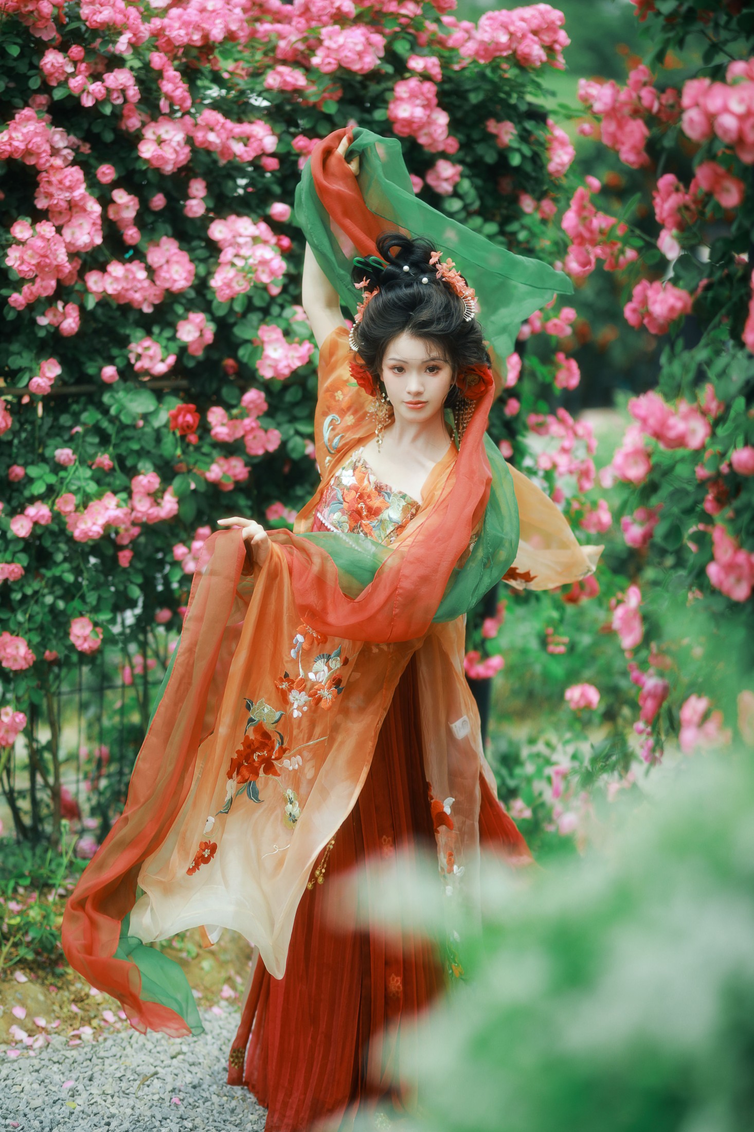 ID10293蔷薇汉服 - 妍画集-妍画集