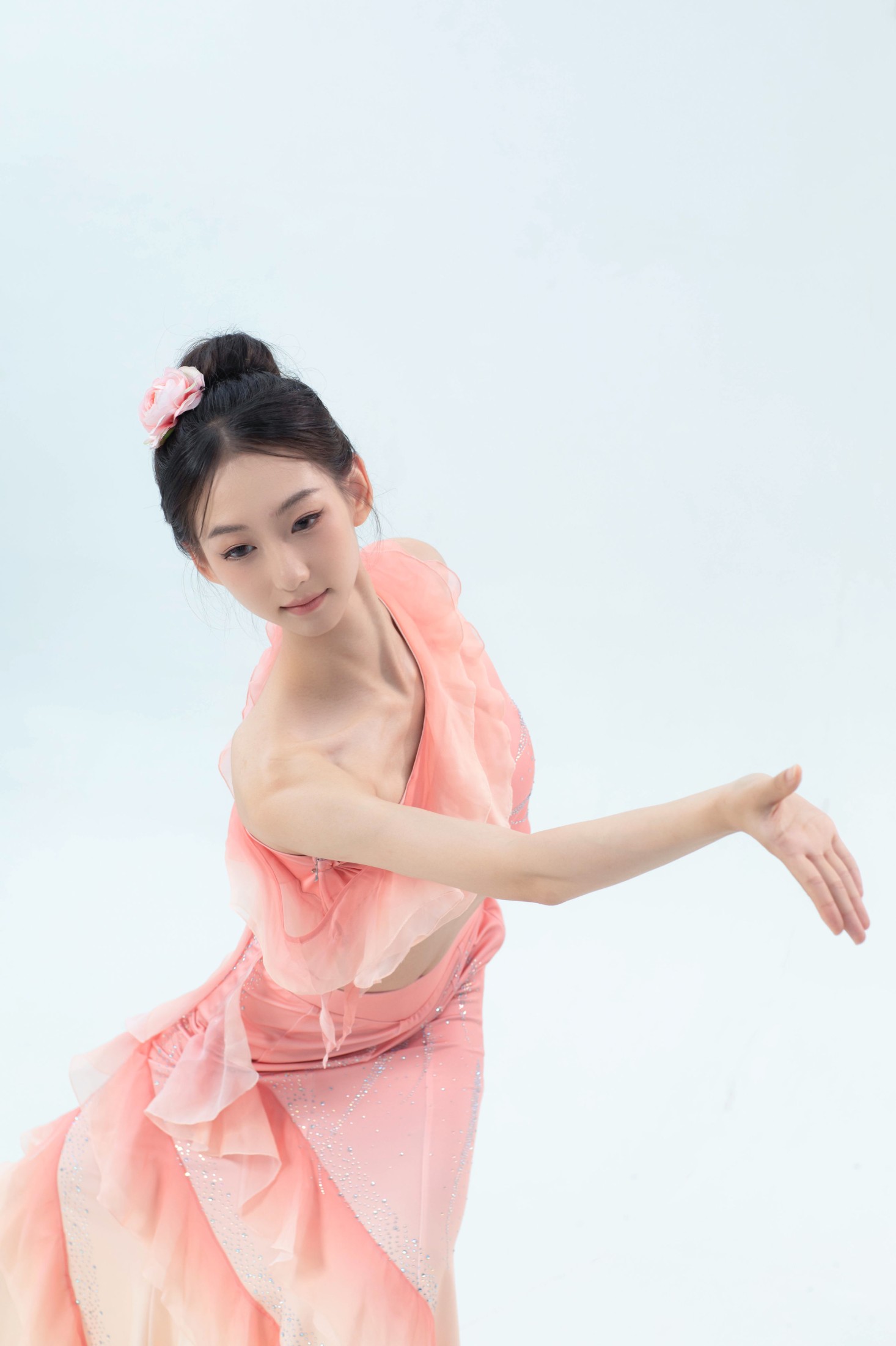 ID10696跳傣舞的少女 - 妍画集-妍画集