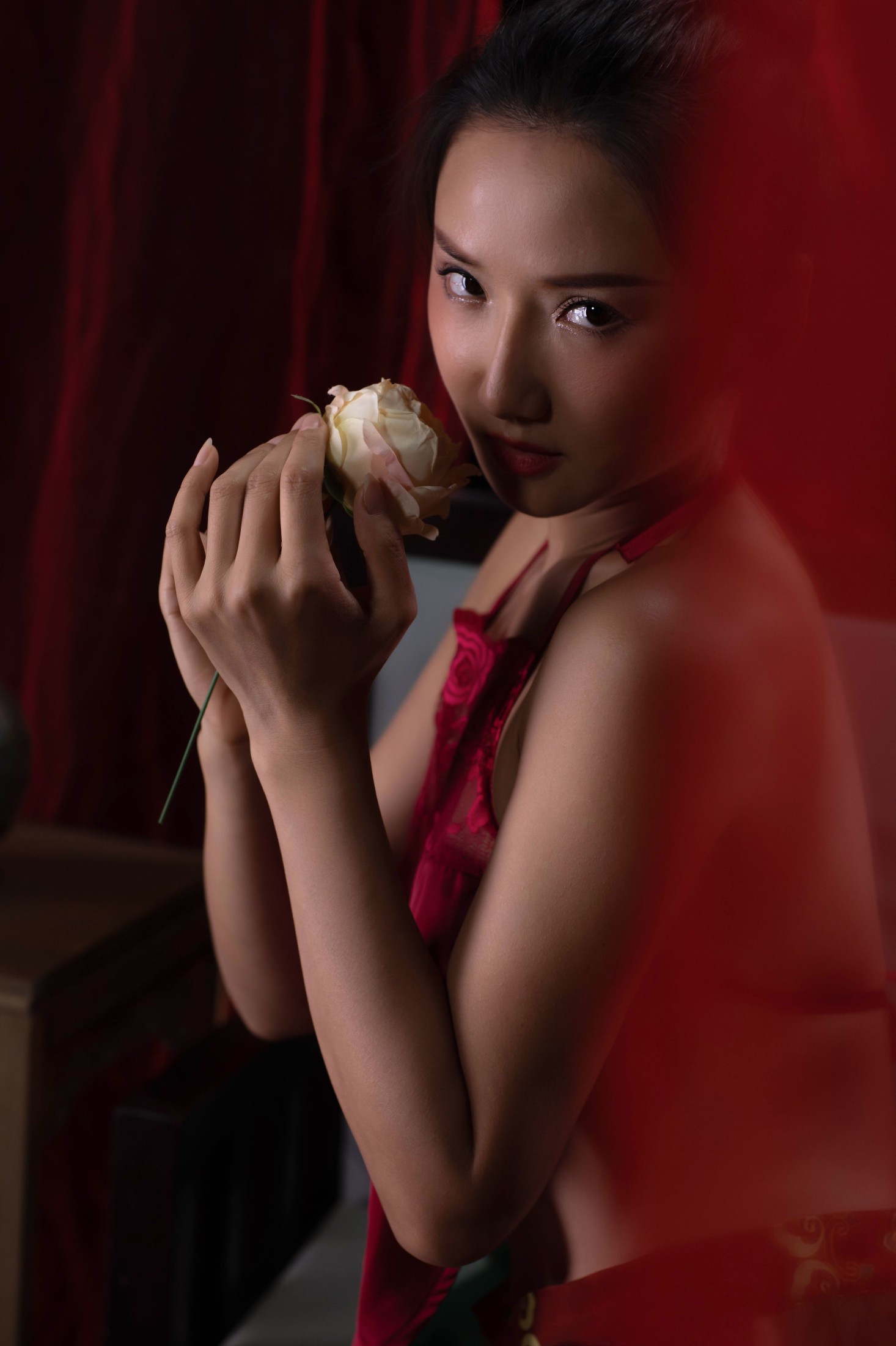 ID10697红帐掩映的女子 - 妍画集-妍画集