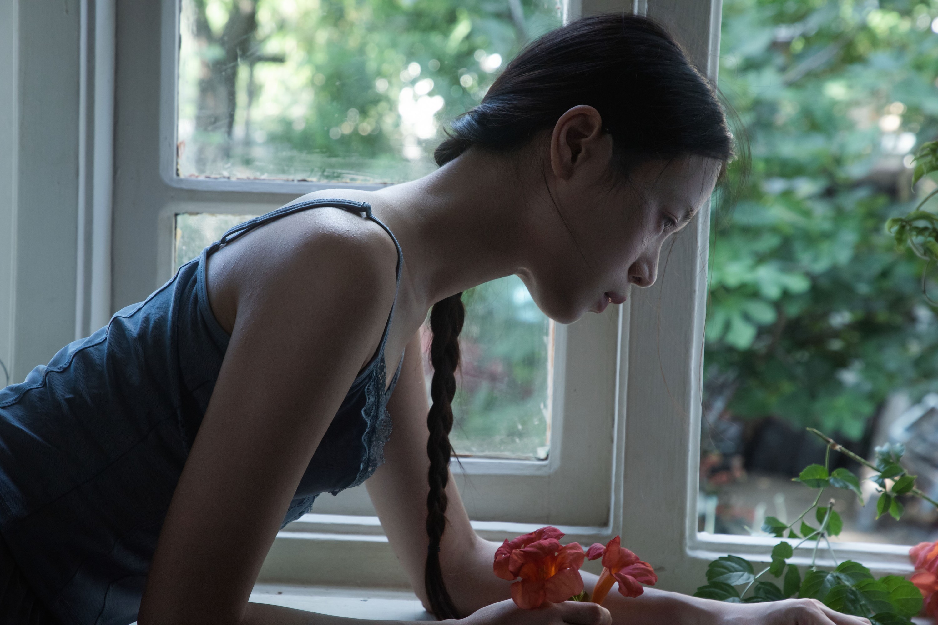 ID10831光，海棠花和女孩 - 妍画集-妍画集