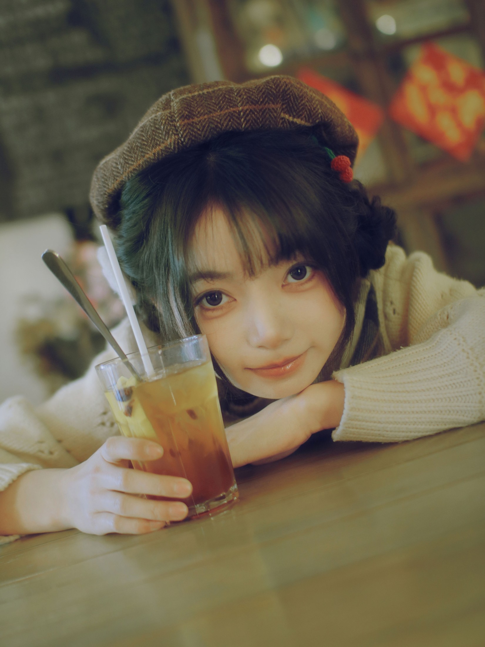 露露 – 《咖啡馆日系拍照指南》[23P] 插图4