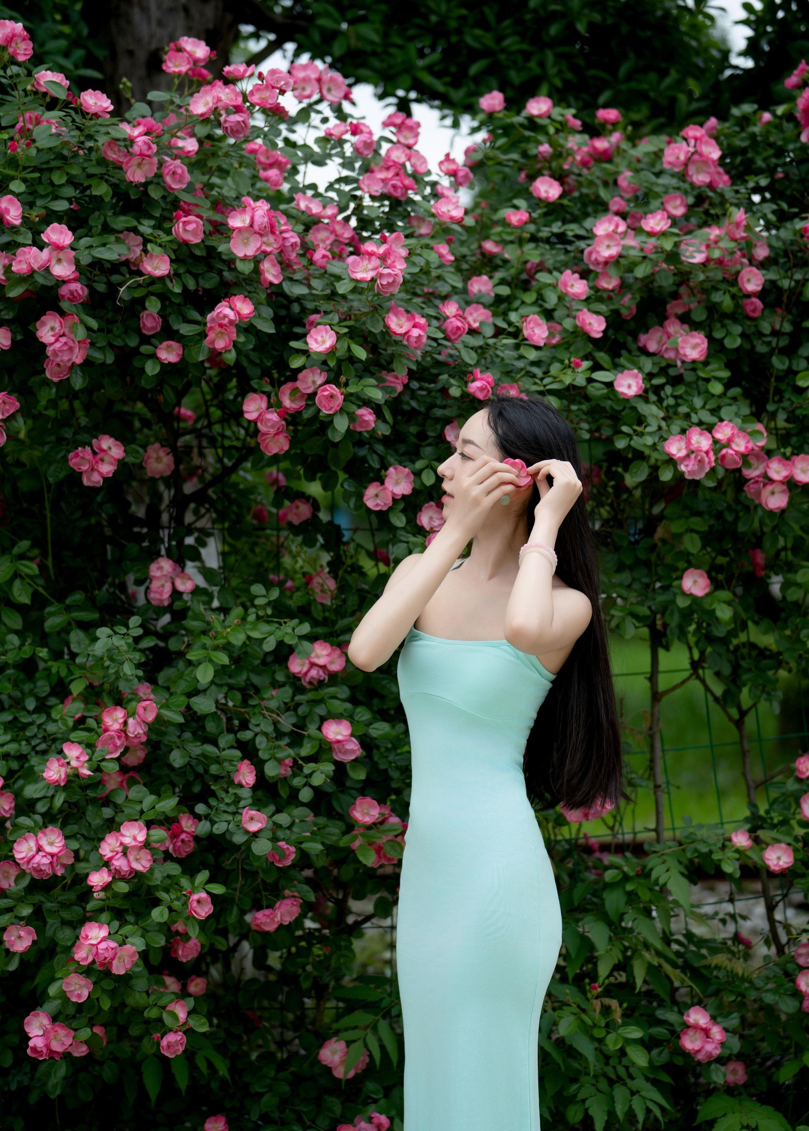 玥玥hsbjsvnsms – 《蔷薇花女神》[14P] 插图2