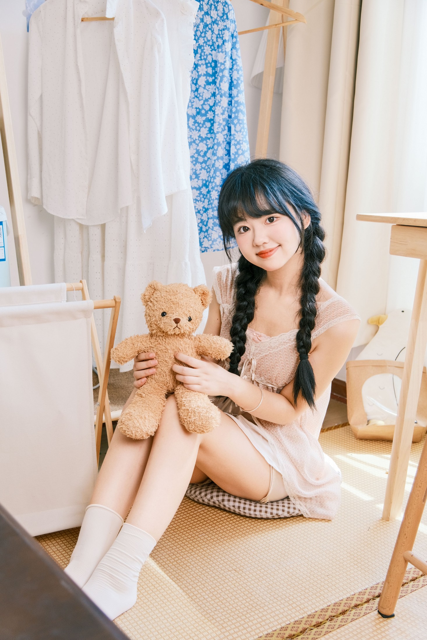 ID11533日系少女居家拍照 - 妍画集-妍画集