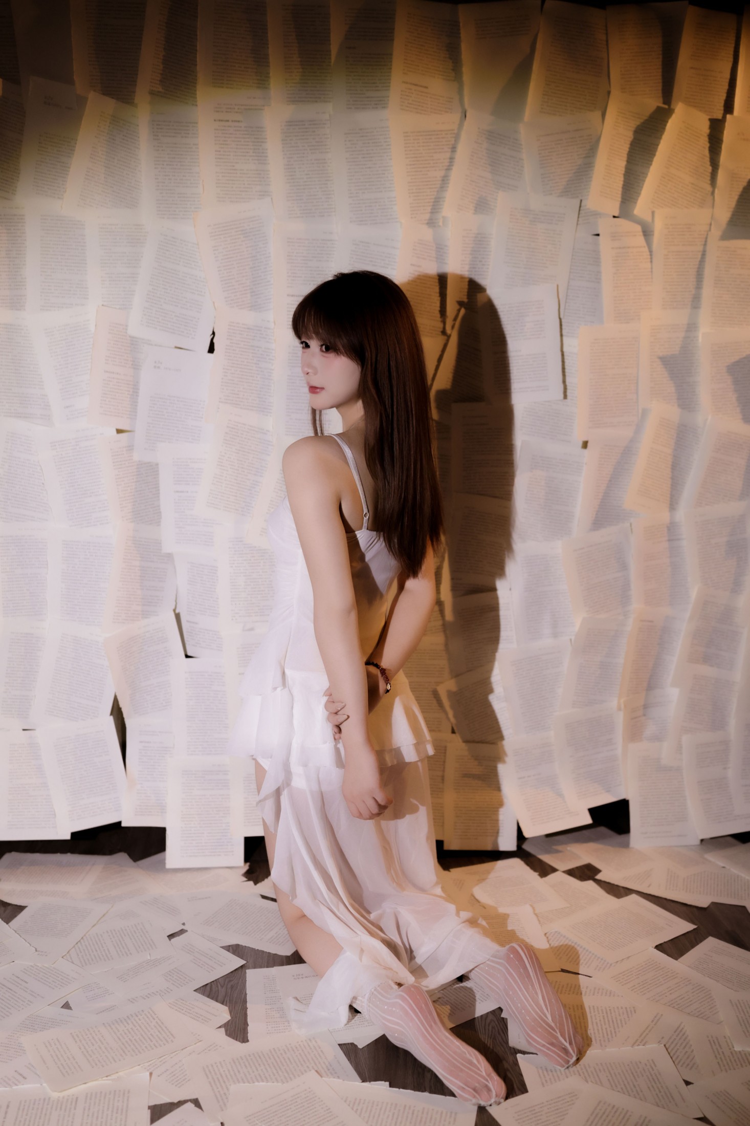 LILY – 《书页白裙》[24P] 插图4