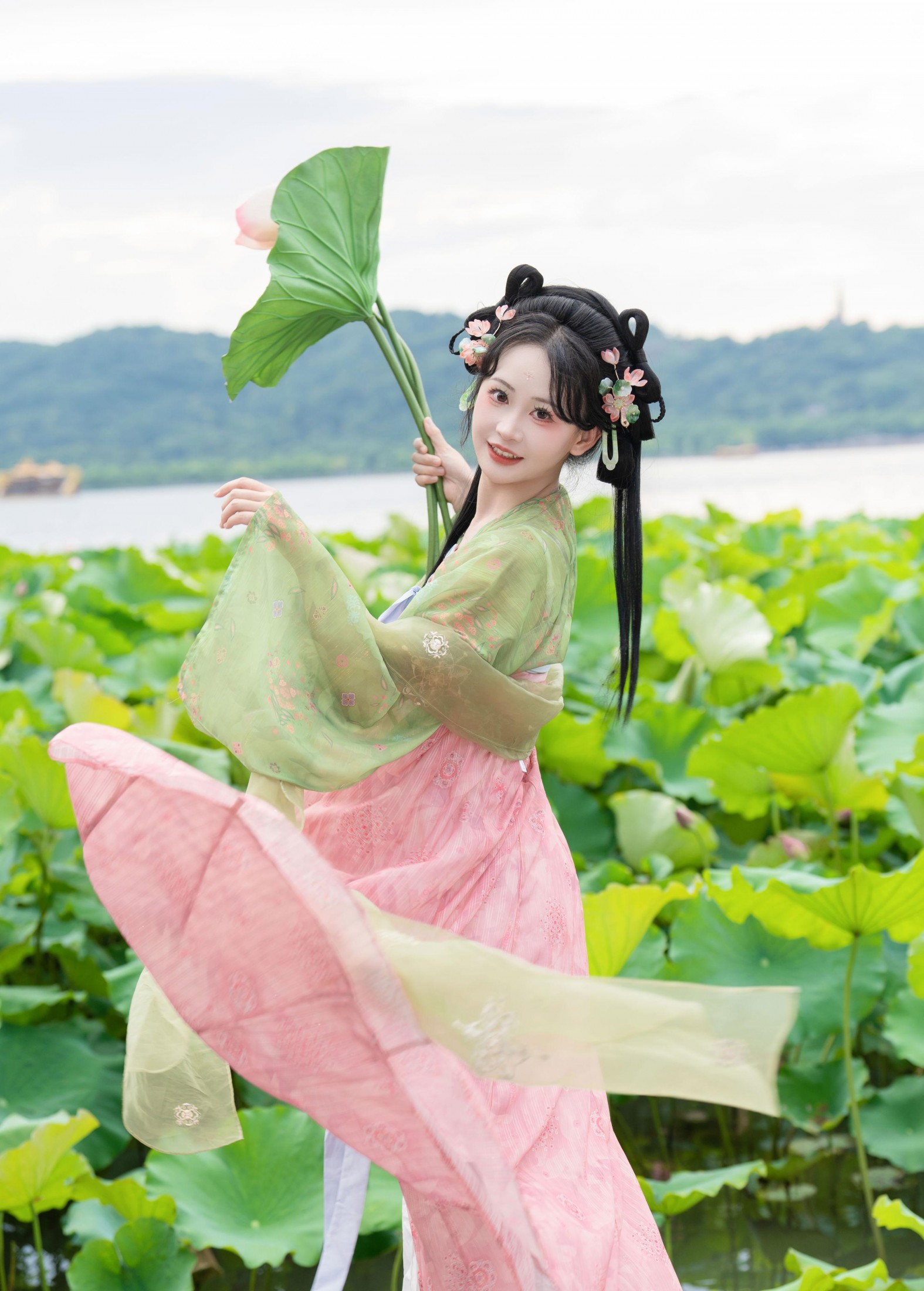 湫一只岁岁 – 《西湖美景》[63P] 插图2