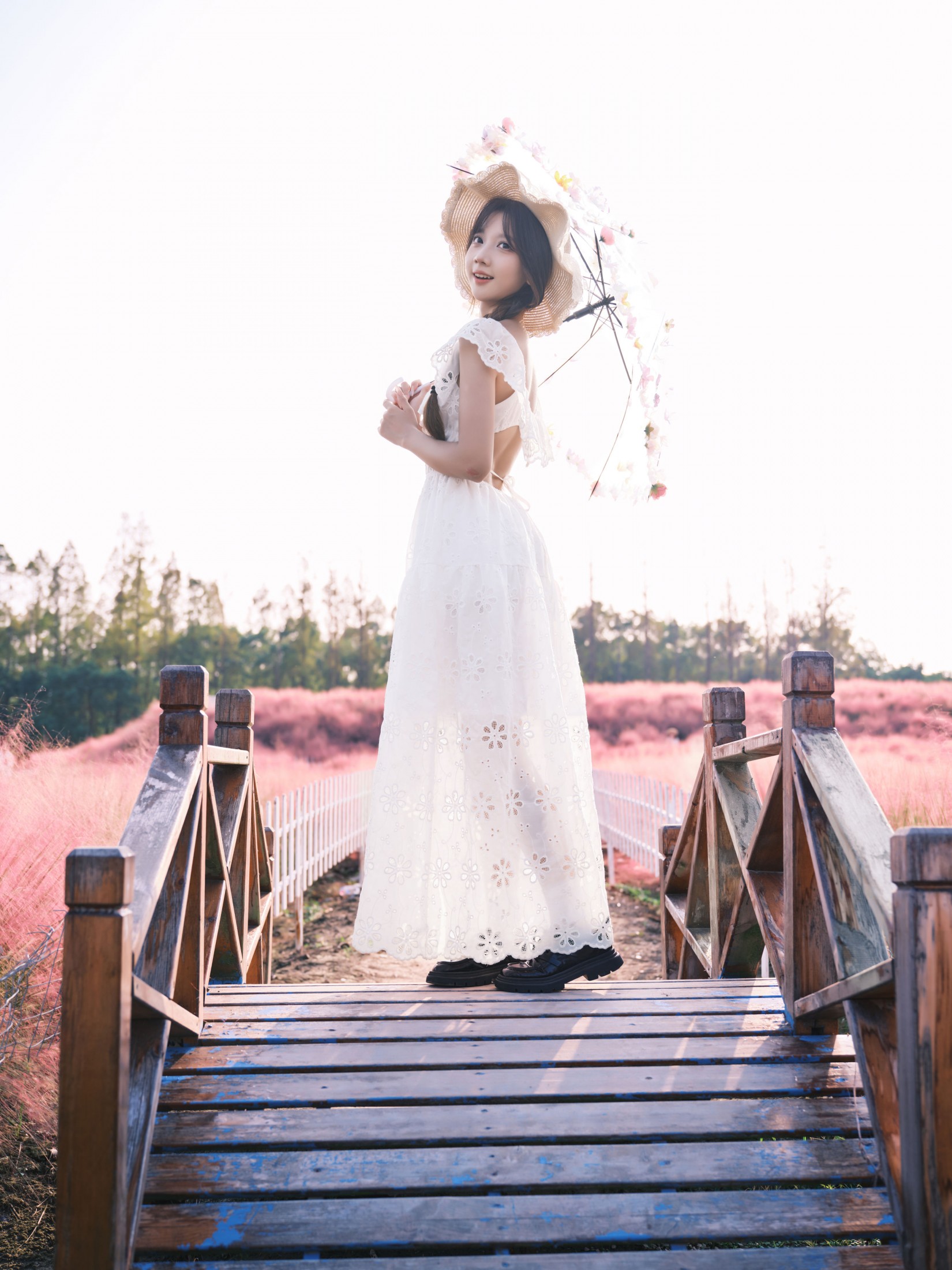 ID12335粉黛公园白裙娘-妍画集