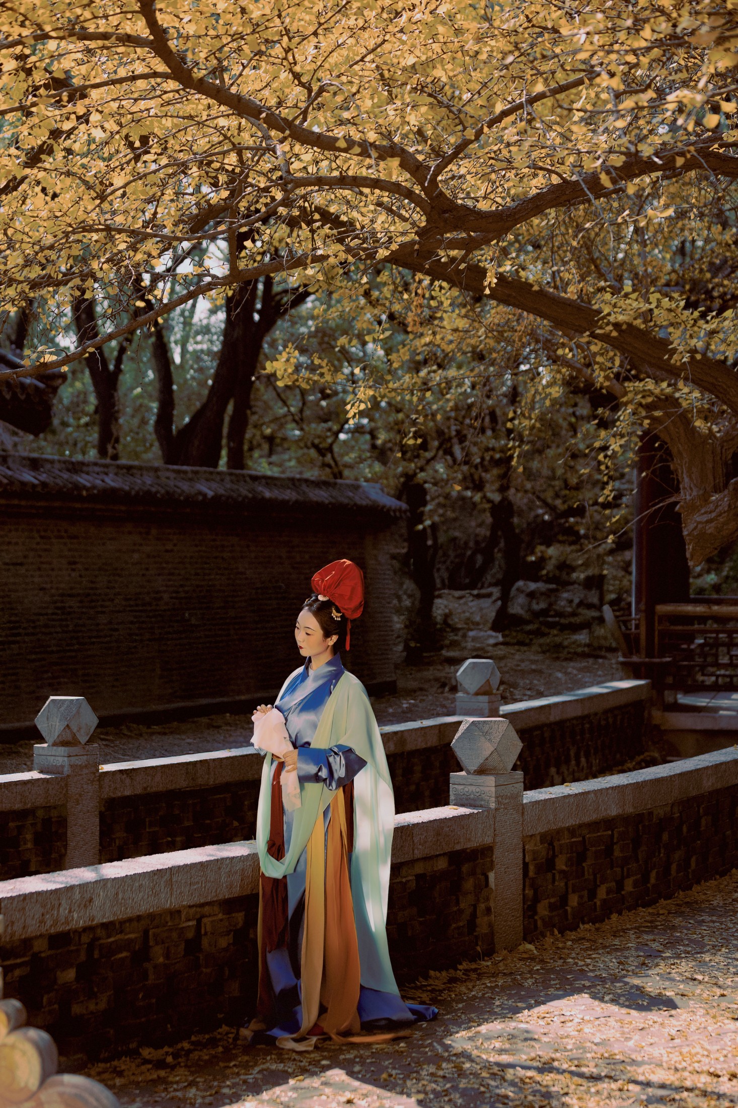 王冬洁 - 《仿晋祠宋塑侍女》[40P] 插图3