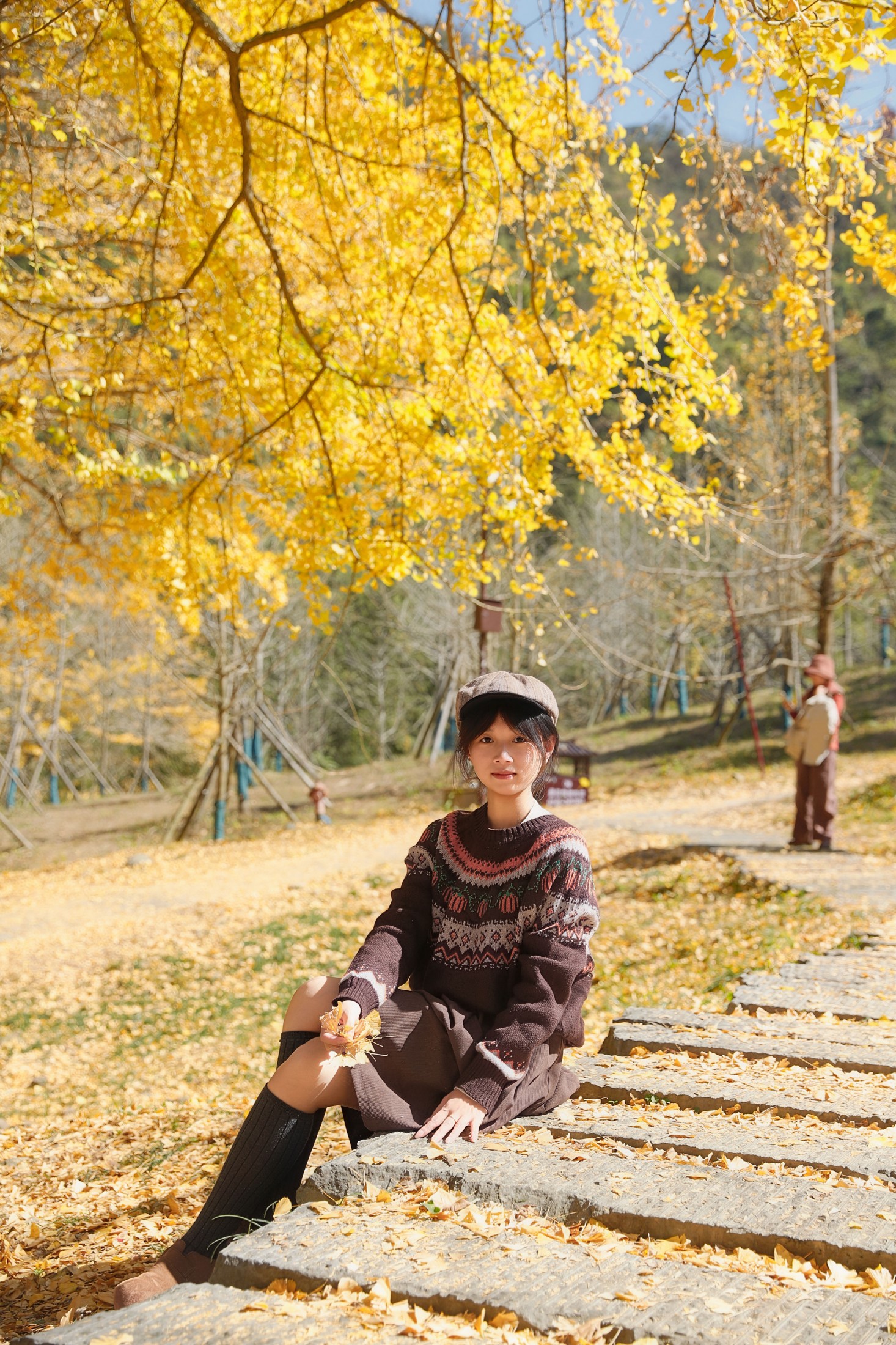 《秋天它温吞、平和、慢悠悠，和我的生命是同一种质地。》[29P] 插图3<span class=