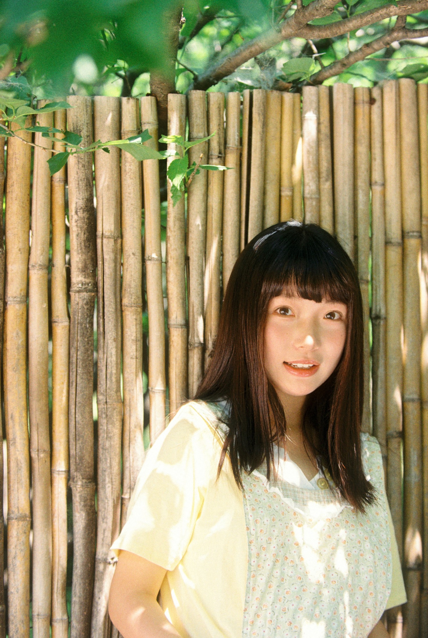 1028 - 《采杏子的女孩》[17P] 插图2