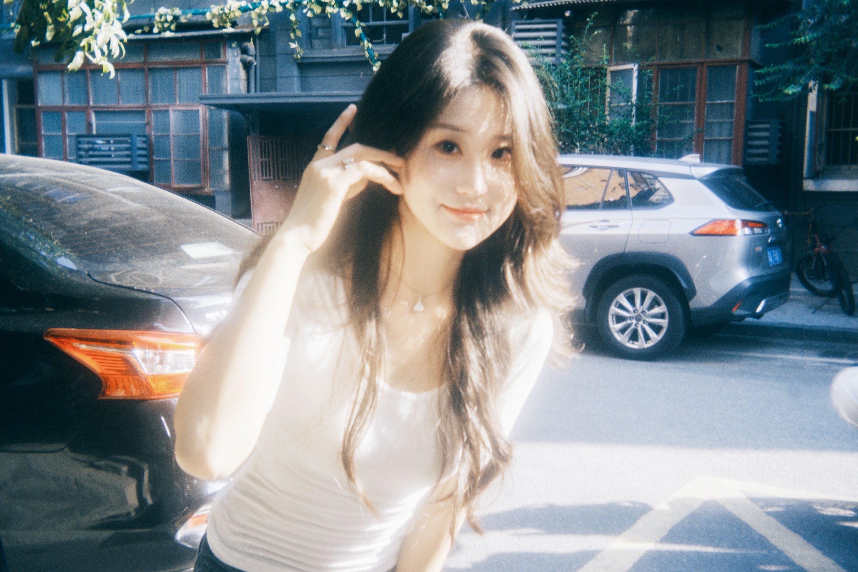 《老小区拍的氛围感》[22P] 插图3