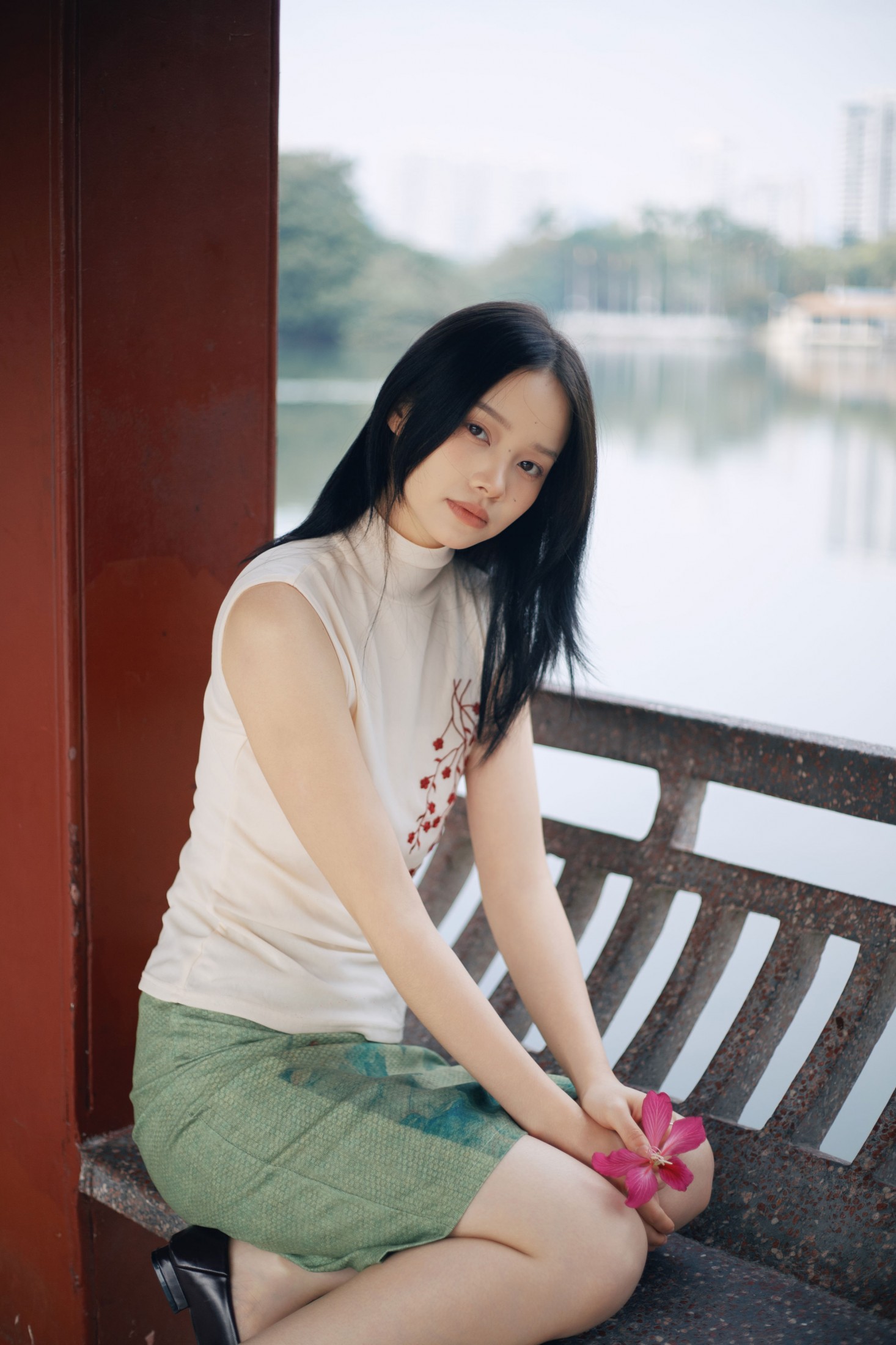 《她身上有种淡淡的气质》[18P] 插图3