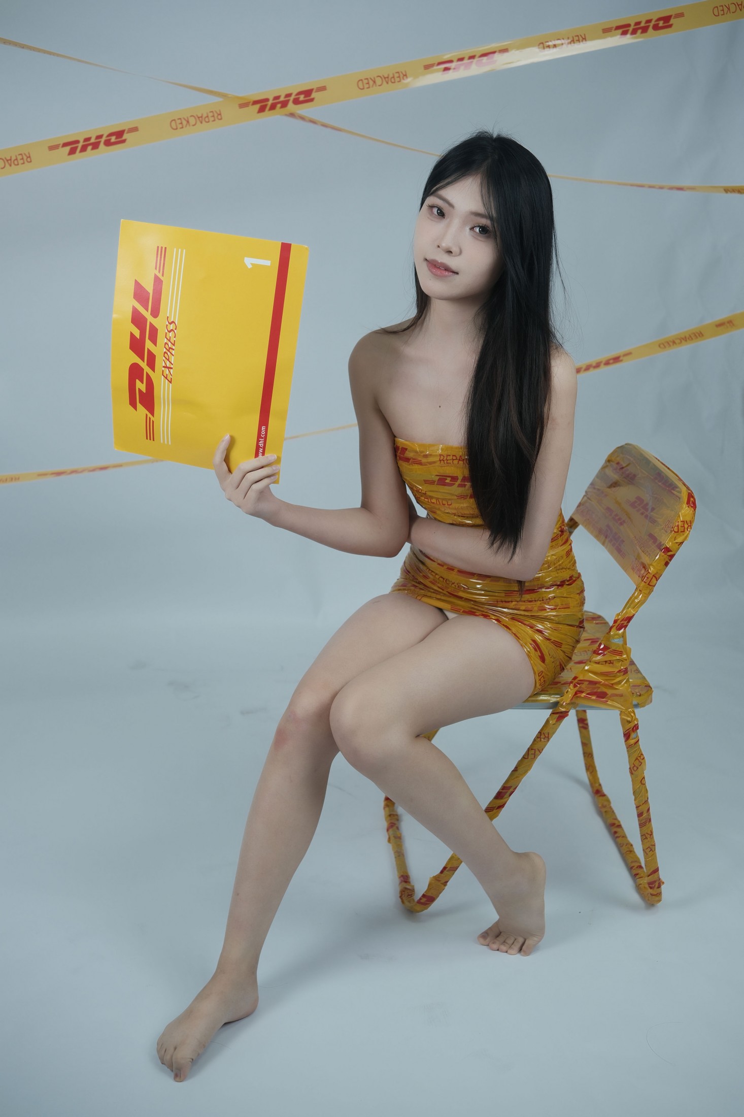 《胶带女郎》[30P] 插图2