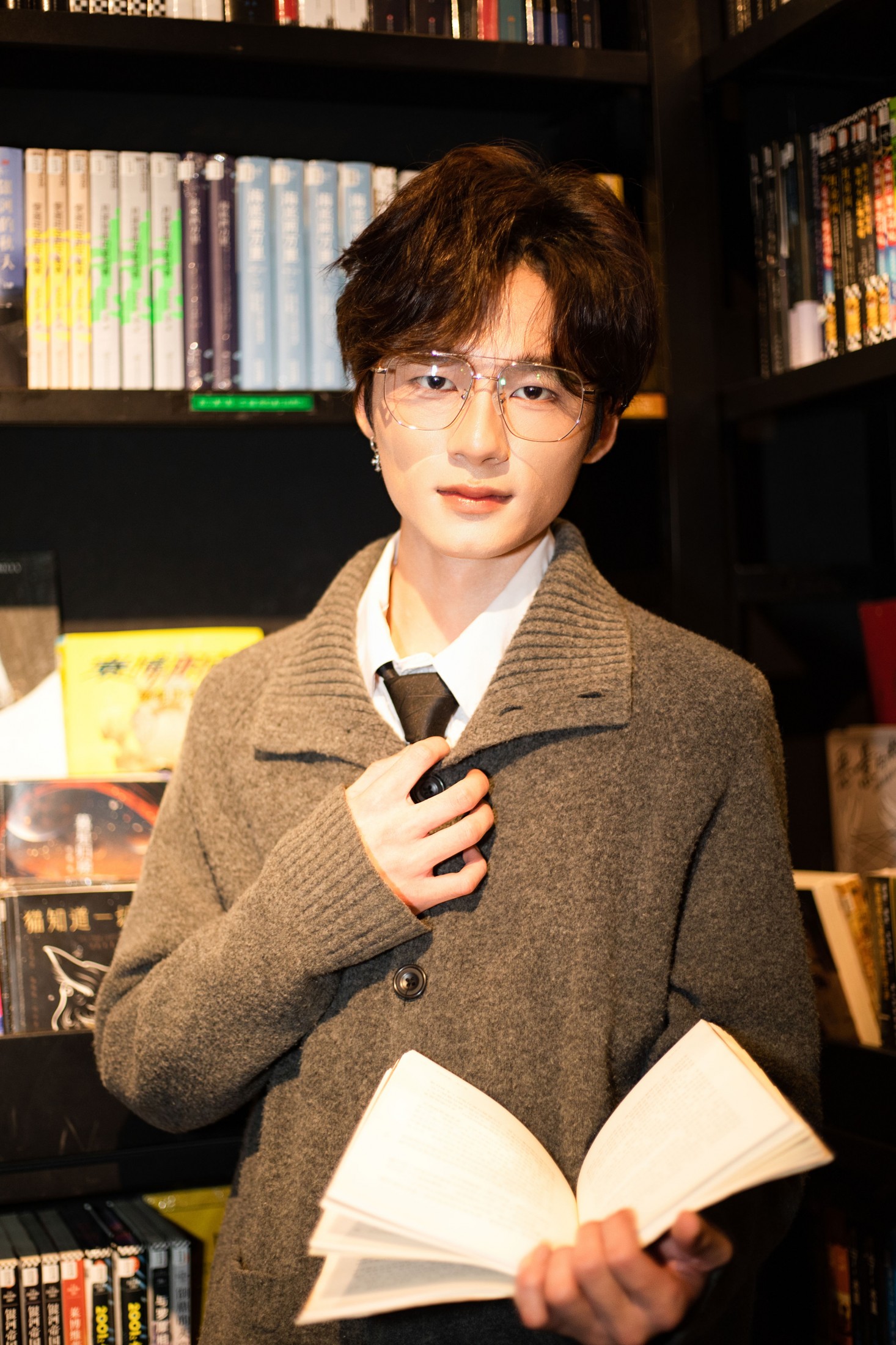 《书店的眼镜男》[20P] 插图2