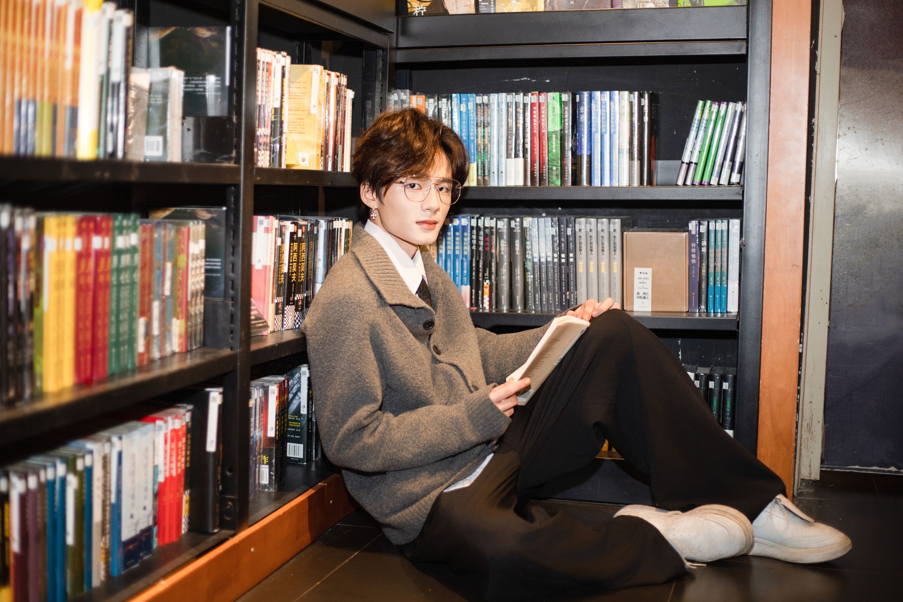 《书店的眼镜男》[20P] 插图4