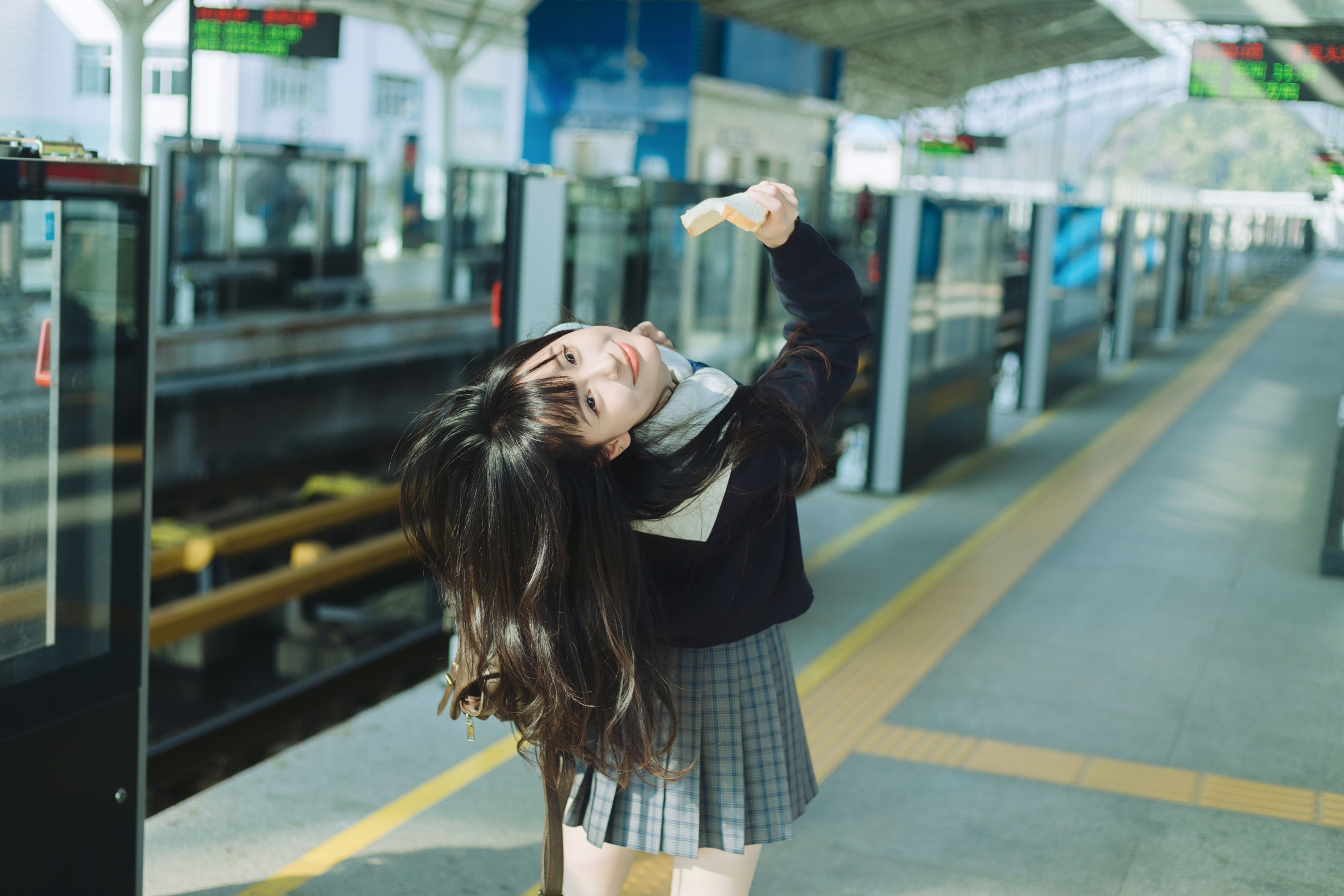 苗苗 - 《上课要迟到啦》[36P] 插图2